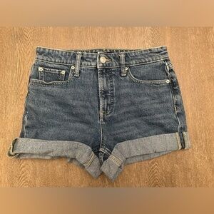 FREE ASSEMBLY DARK WASH MOM DENIM SHORTS - Size 4 SKU:350